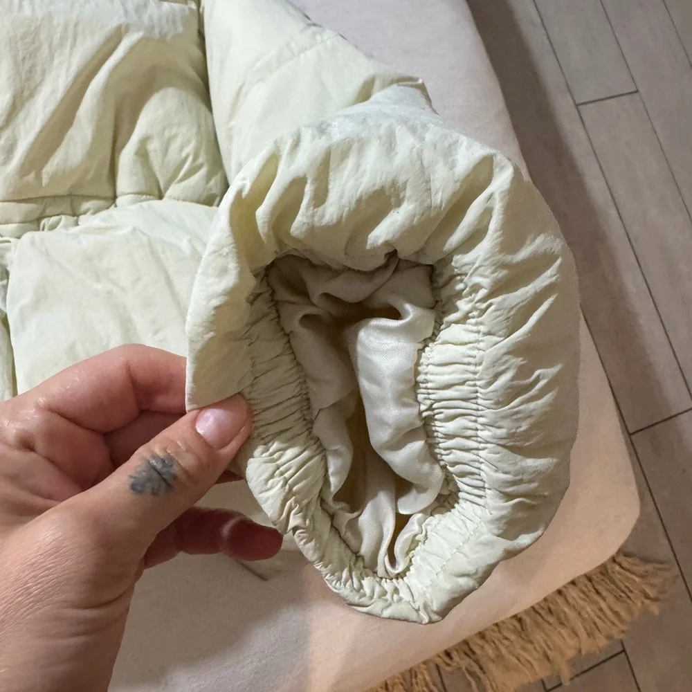 Boohoo Women's Cream Puffer Jacket - Picture 13 of 13